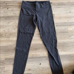 Aritzia TNA grey legging size M